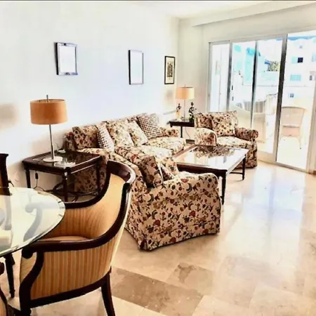 Puerto Estepona شقة إِستيبونا